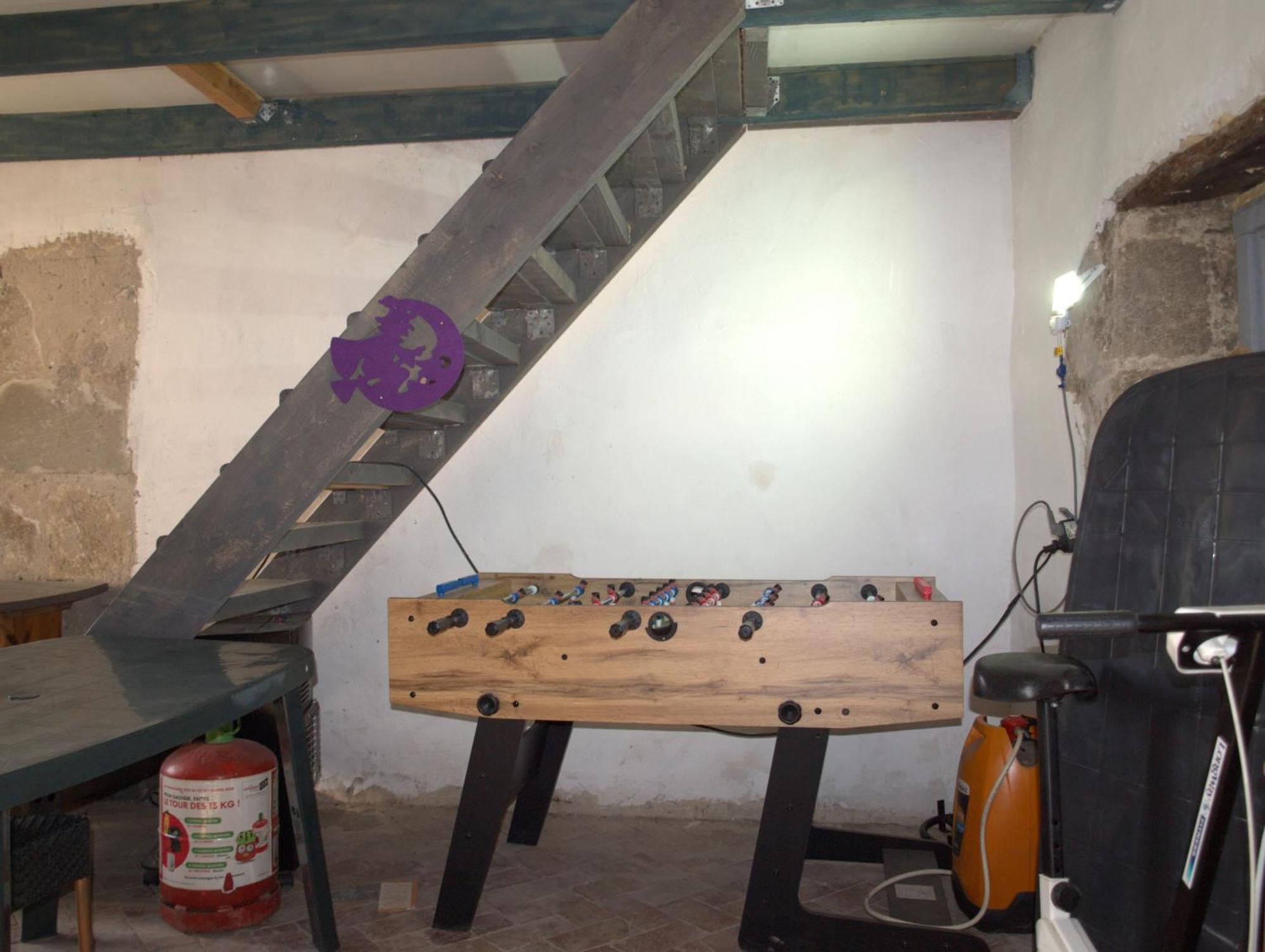 Insolite Studio -La Tour Des Templiers- Montfrin エクステリア 写真